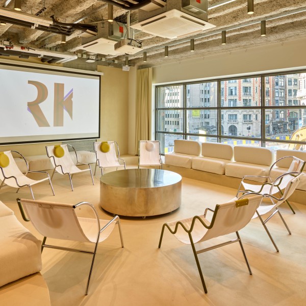 Sparks pitch room